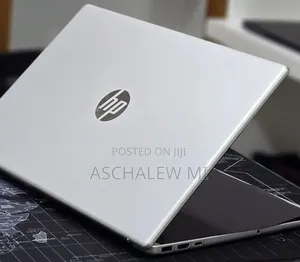 New Laptop HP Stream Notebook 8GB AMD Ryzen 5 SSD 512GB