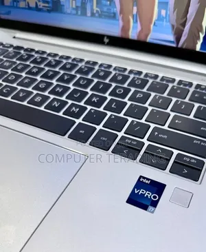 New Laptop HP EliteBook 840 G10 16GB Intel Core i7 SSD 512GB