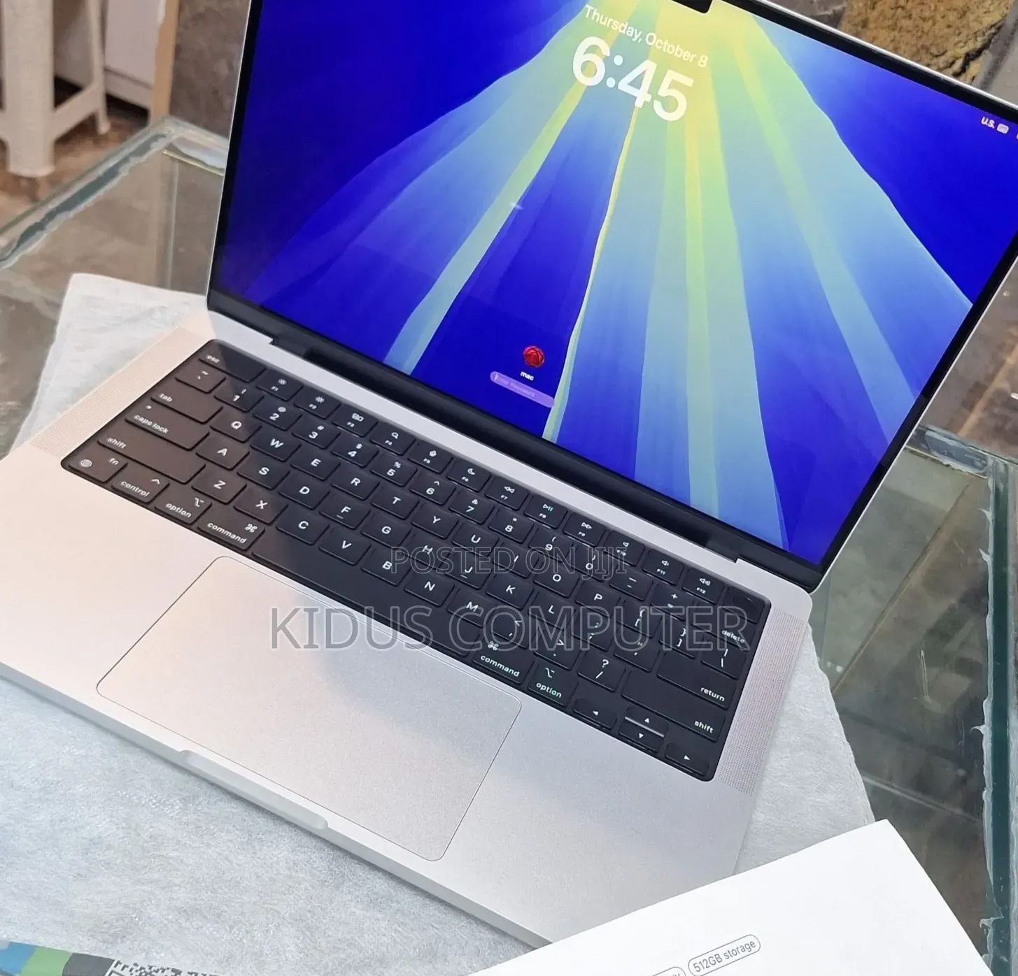 New Laptop Apple MacBook Pro 2024 M4 24GB Apple M4 SSD 512GB