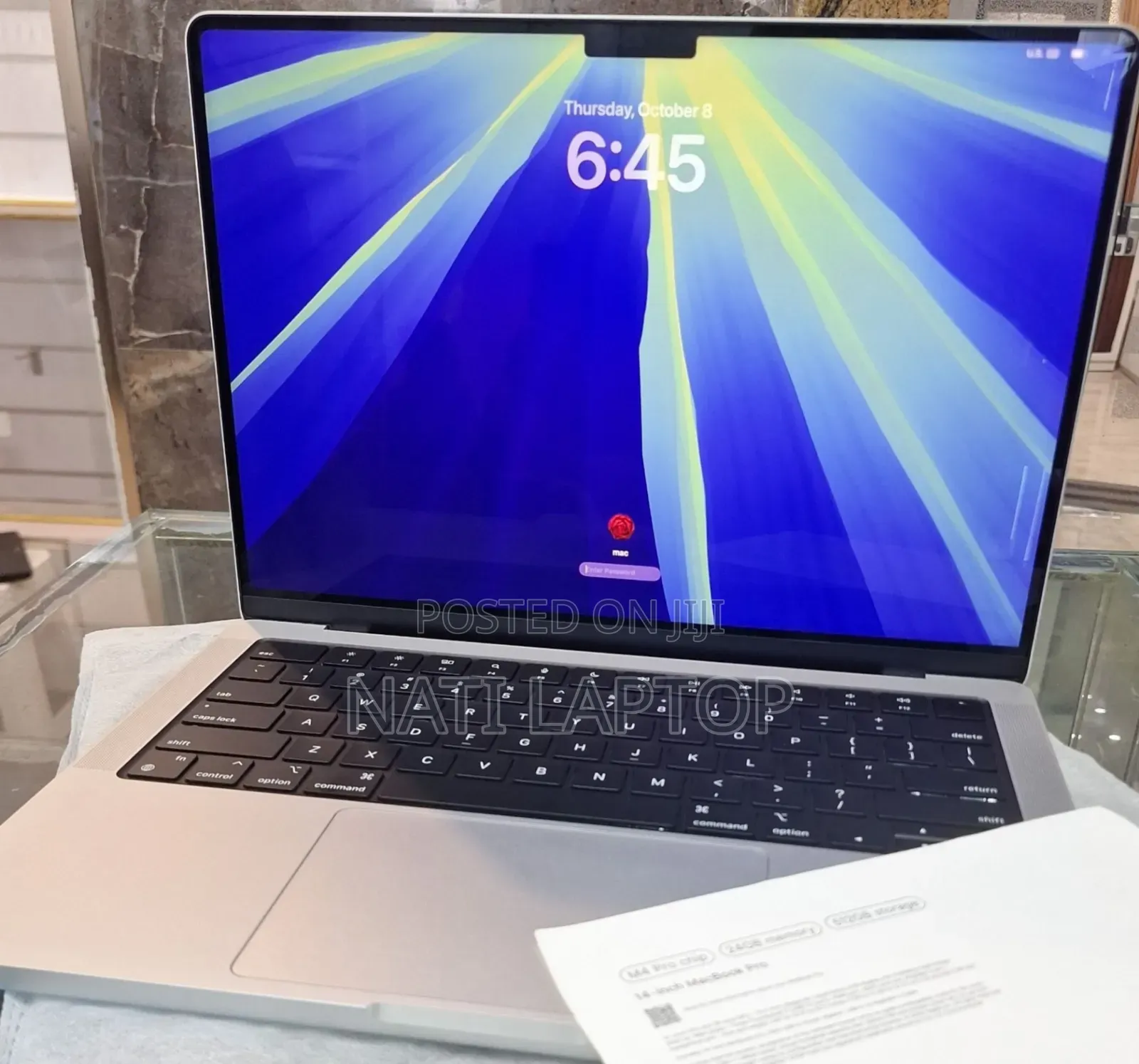 New Laptop Apple MacBook Pro 2024 M4 24GB Apple M4 Pro SSD 512GB