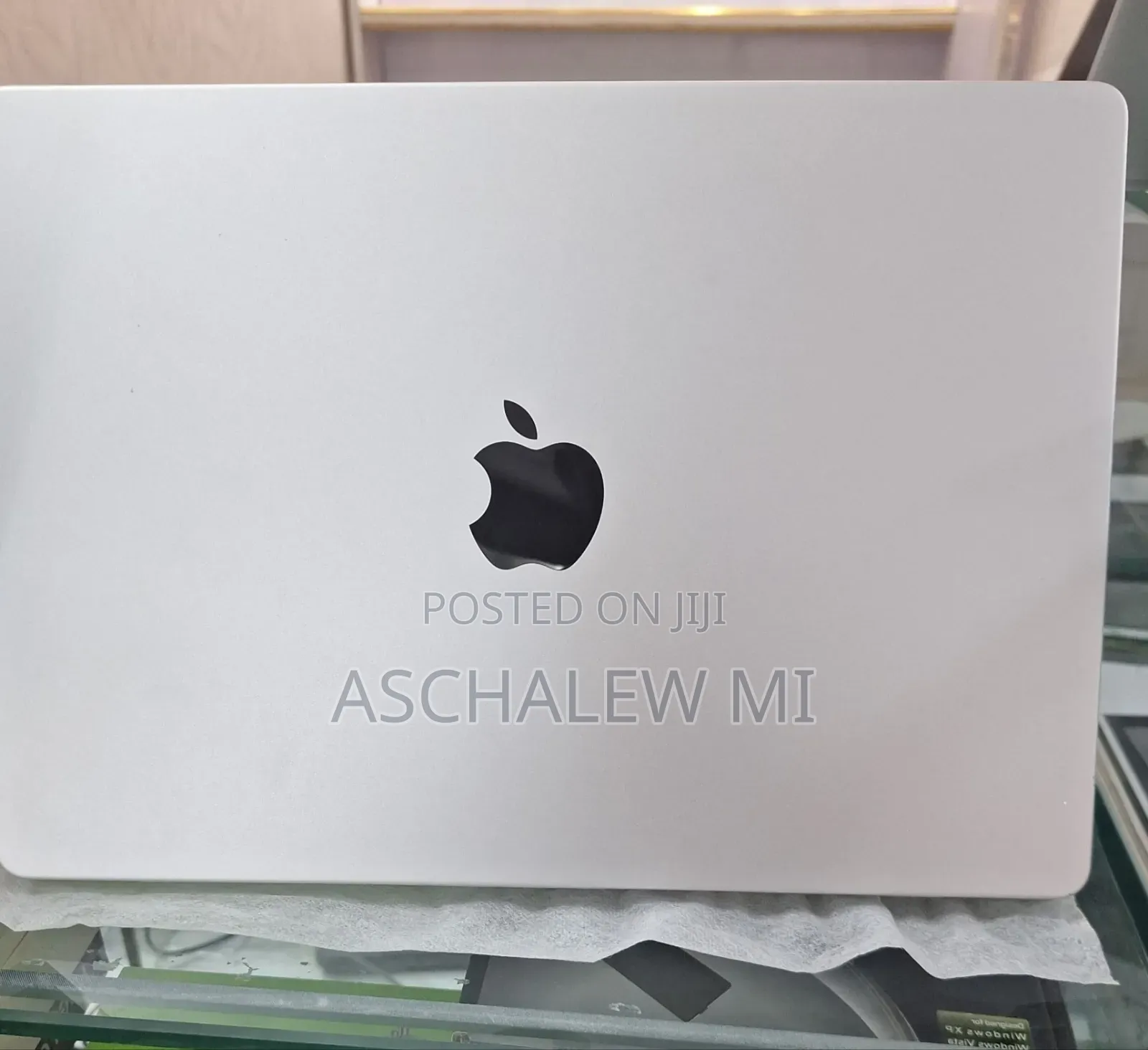 New Laptop Apple MacBook Pro 2024 M4 Pro 24GB Apple M4 Pro SSD 512GB