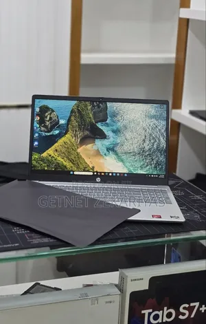 New Laptop HP Stream Notebook 8GB AMD Ryzen 5 SSD 512GB