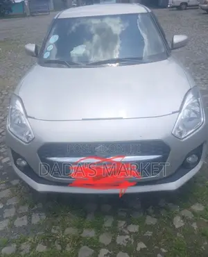Suzuki Swift 2021 Silver