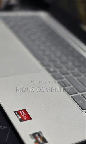 New Laptop HP Stream Notebook 8GB AMD Ryzen 5 SSD 512GB
