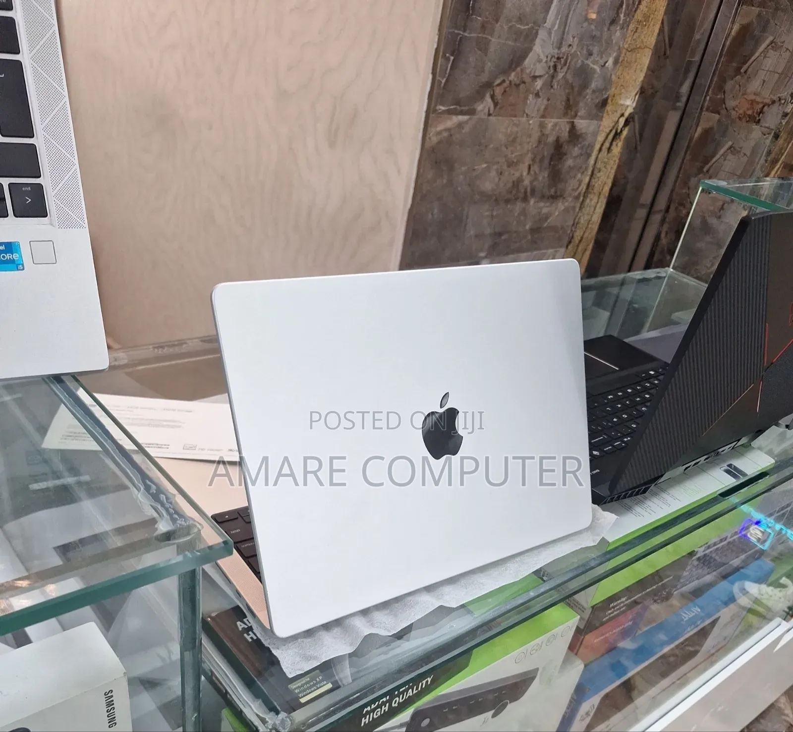 New Laptop Apple MacBook Pro 2024 M4 Pro 24GB Apple M4 Pro SSD 512GB