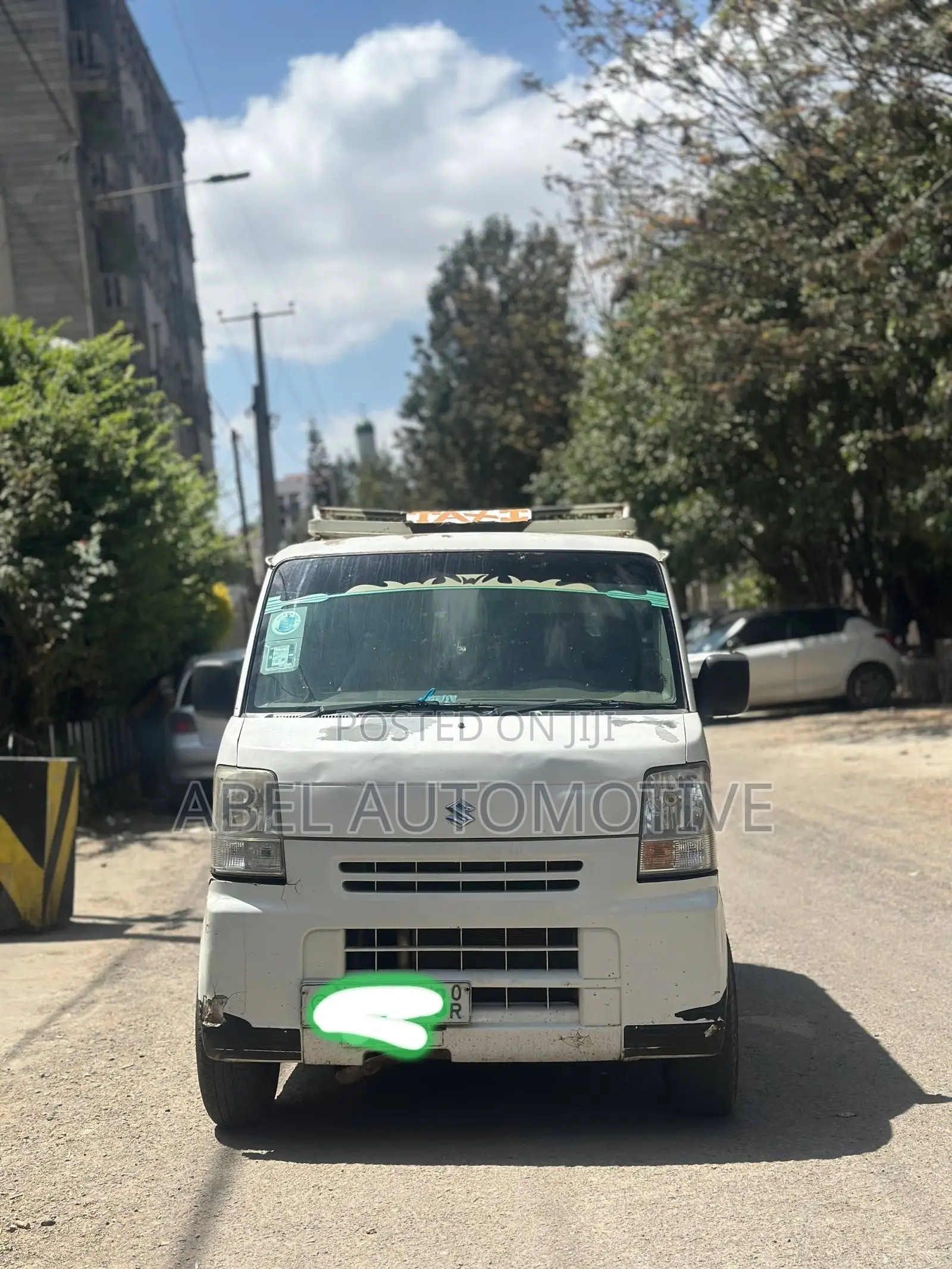 Suzuki Every Wagon 2012 White