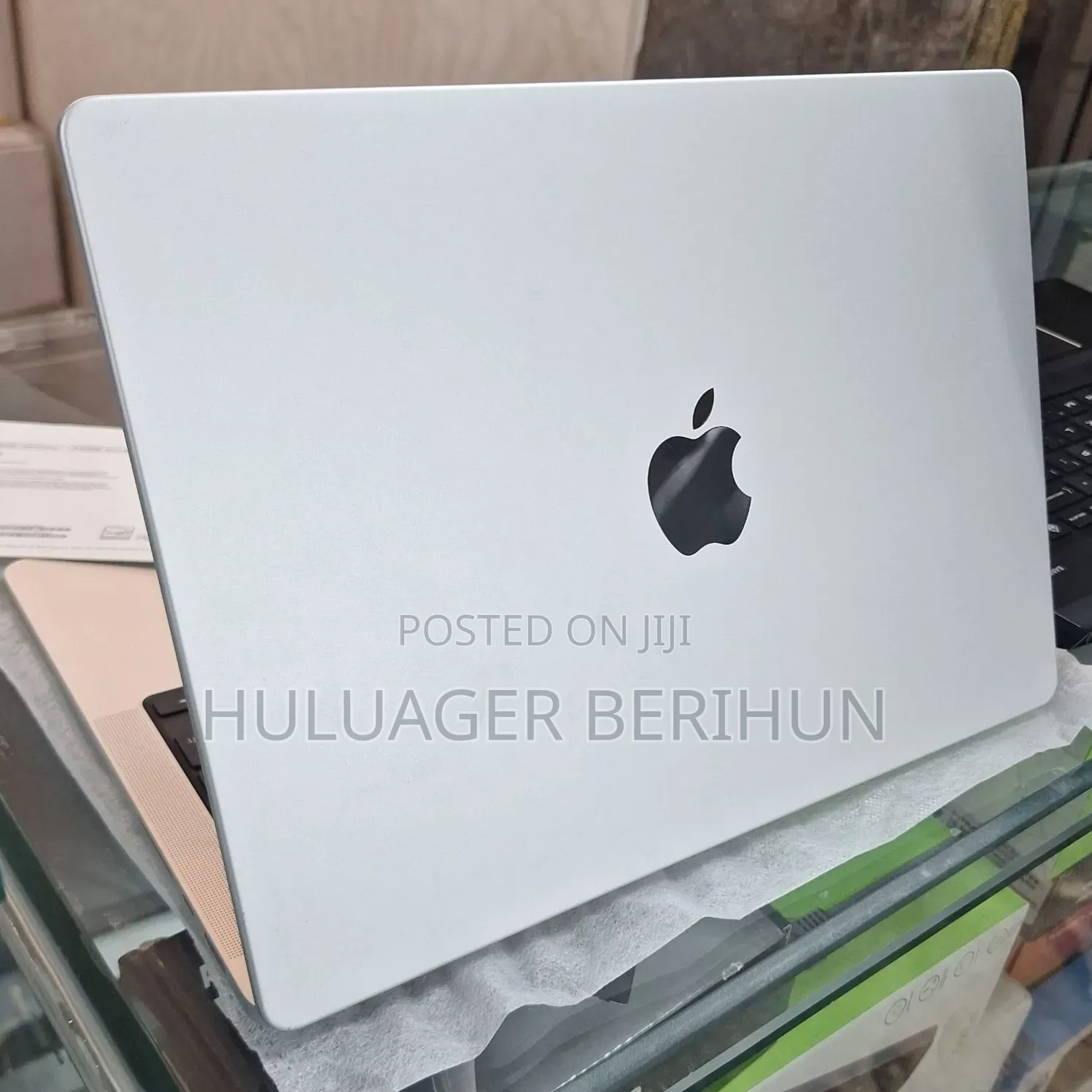 New Laptop Apple MacBook Pro 2024 M4 24GB Apple M4 Pro SSD 512GB