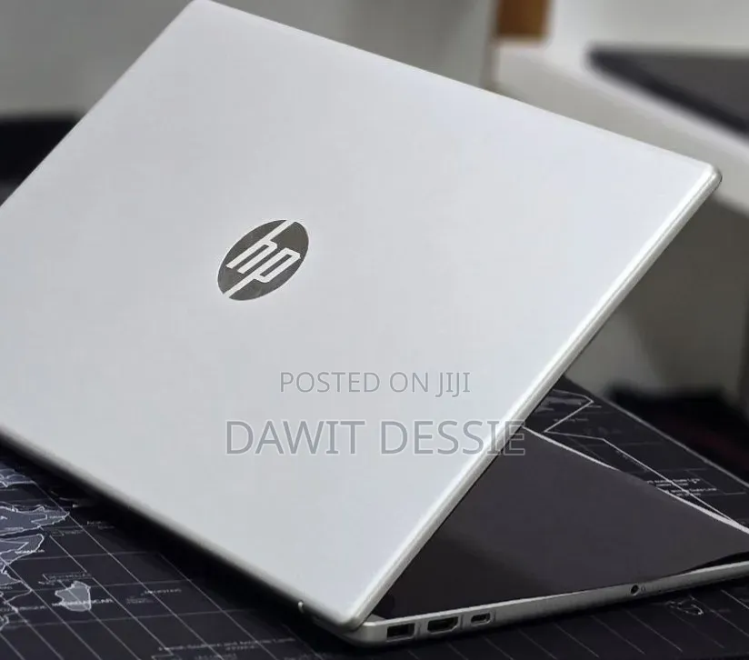 New Laptop HP 16GB AMD Ryzen 5 SSD 512GB