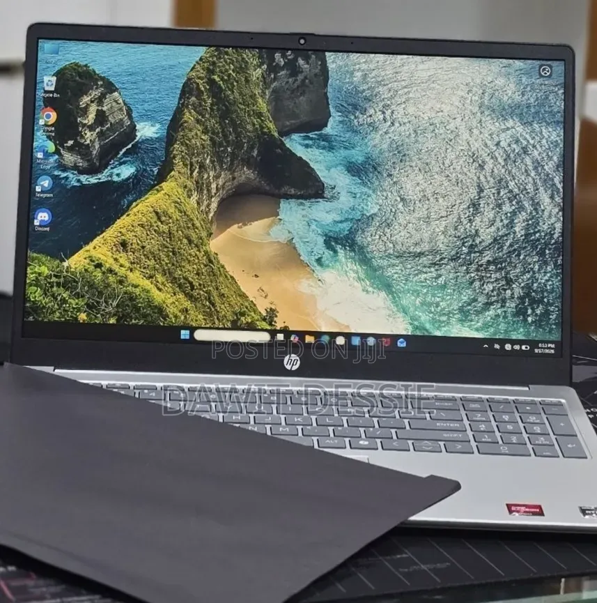 New Laptop HP 16GB AMD Ryzen 5 SSD 512GB