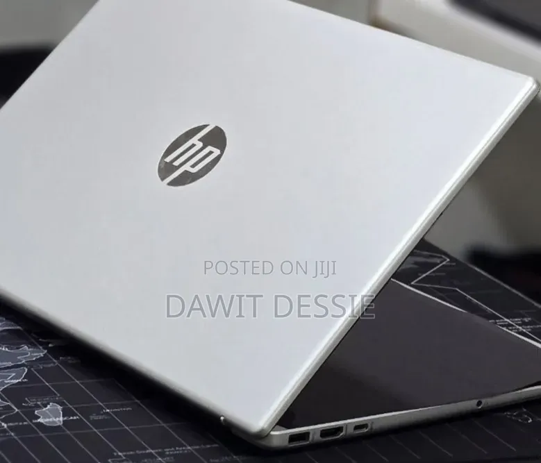 New Laptop HP 16GB AMD Ryzen 5 SSD 512GB