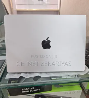 New Laptop Apple MacBook Pro 2024 M4 24GB Apple M4 SSD 512GB