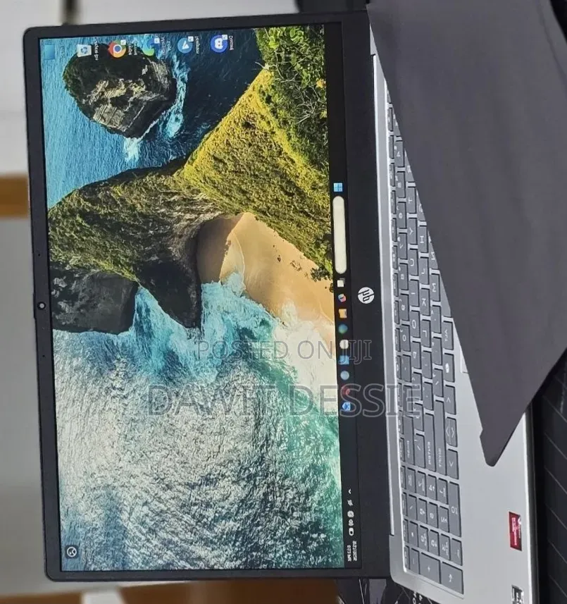 New Laptop HP 16GB AMD Ryzen 5 SSD 512GB