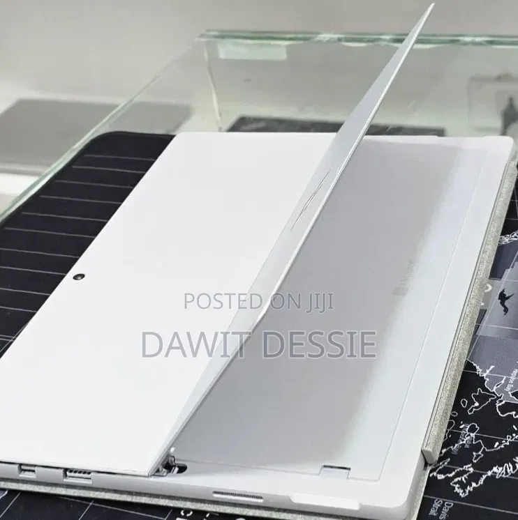 New Laptop Microsoft Surface Pro 6 8GB Intel Core i5 SSD 256GB