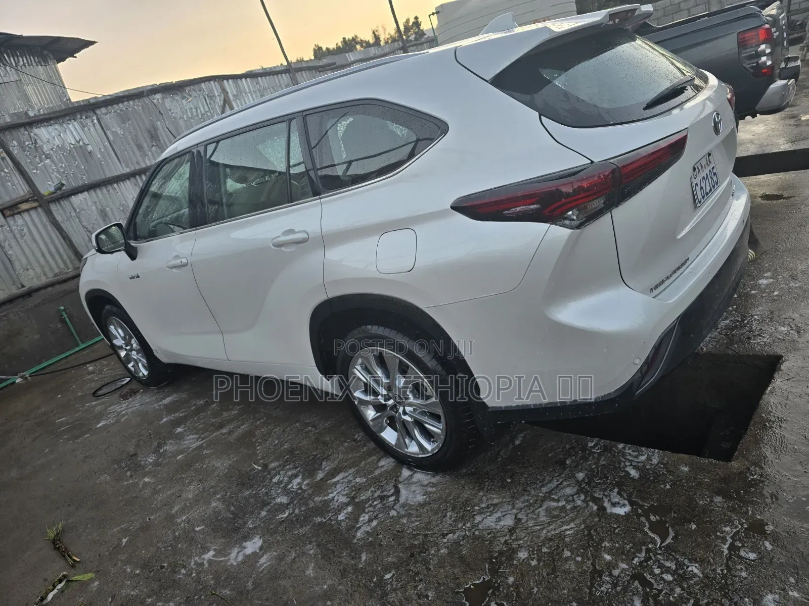 Toyota Grand Highlander Hybrid 2024 White