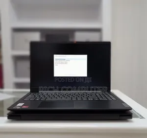 New Laptop Lenovo V15 8GB AMD Ryzen 3 SSD 256GB