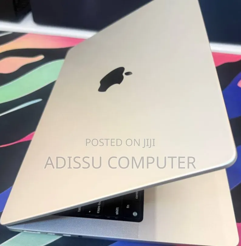 New Laptop Apple MacBook Pro 2021 M1 16GB Apple M1 Pro SSD 512GB