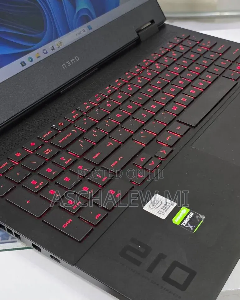 New Laptop HP Omen 15 16GB Intel Core i7 SSD 512GB
