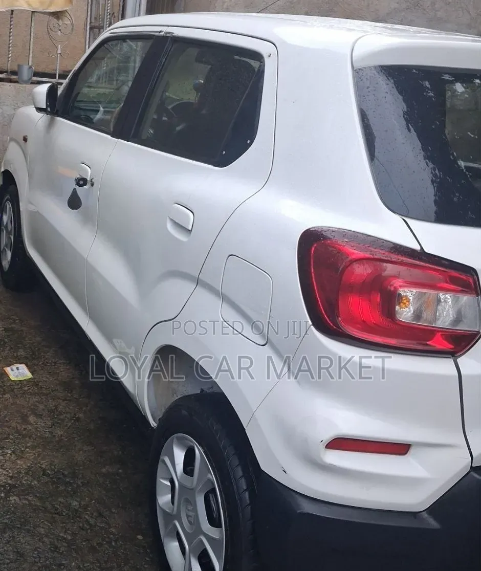Suzuki S-Presso 2022 White
