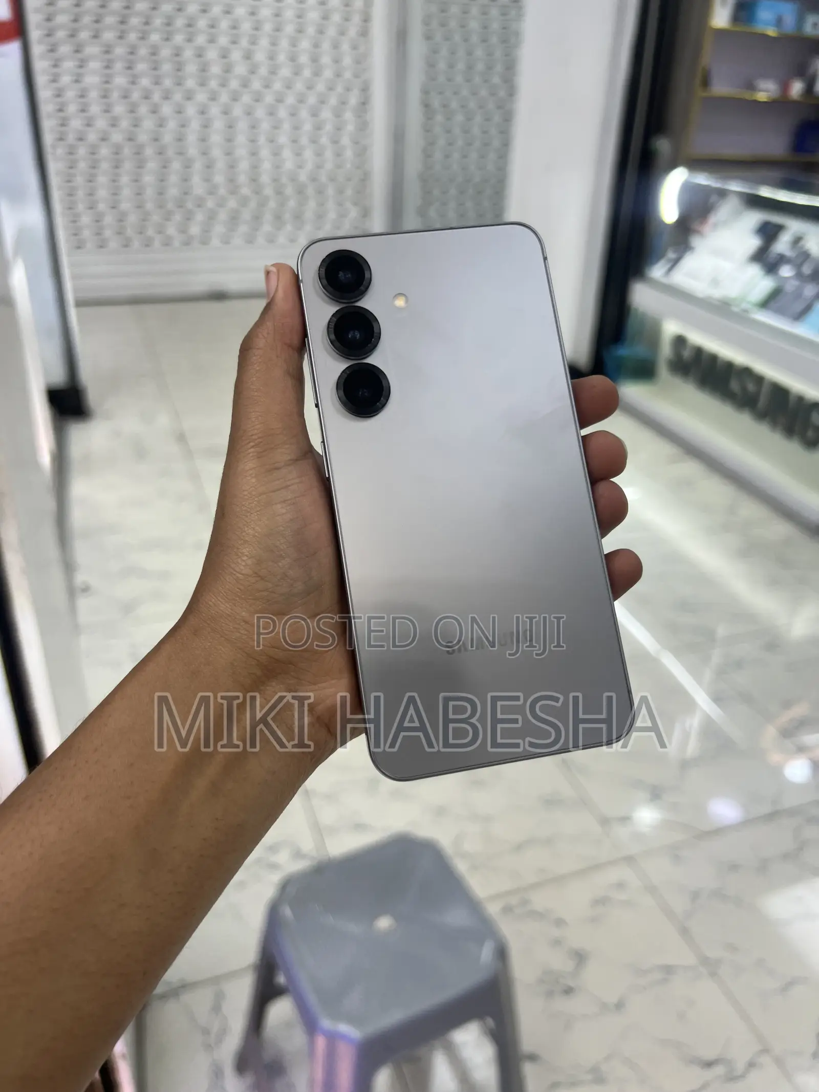 New Samsung Galaxy S25 128 GB Gray