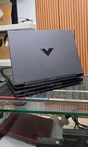 New Laptop HP Victus 16 16GB AMD Ryzen 7 SSD 512GB
