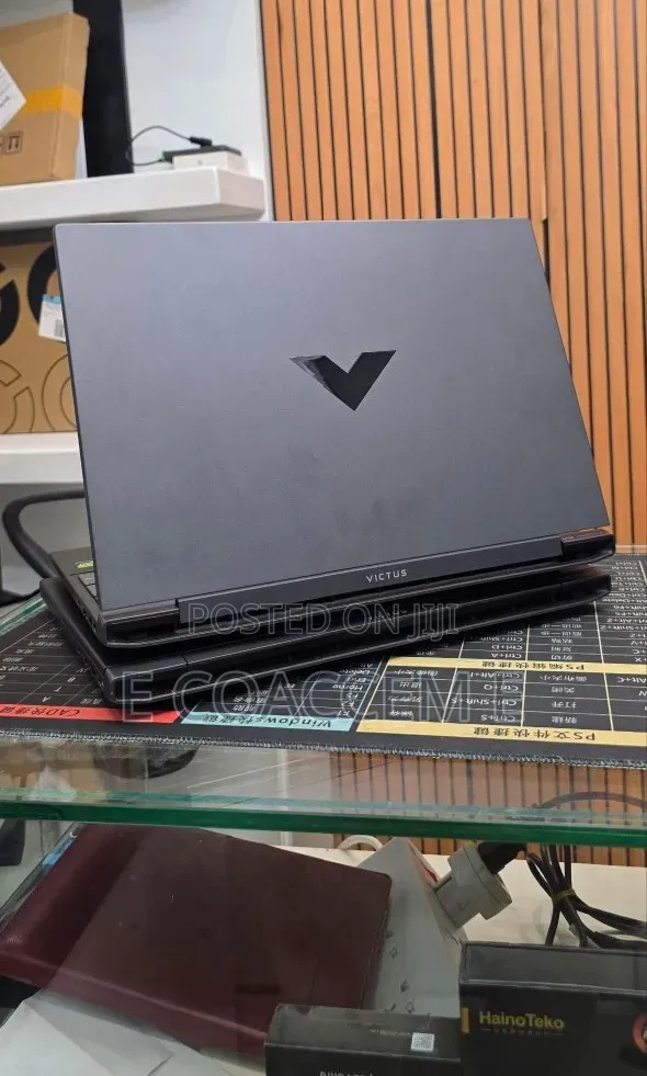 New Laptop HP Victus 16 16GB AMD Ryzen 7 SSD 512GB