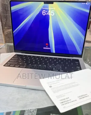 New Laptop Apple MacBook Pro 2024 M4 Pro 24GB Apple M4 Pro SSD 512GB