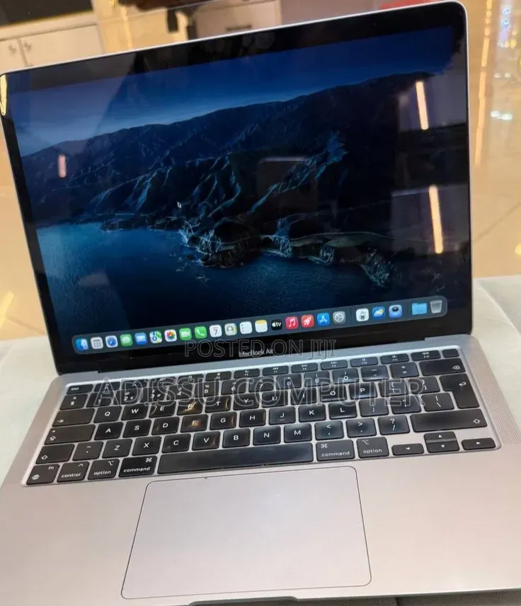 New Laptop Apple MacBook Air 2020 M1 8GB Apple M1 SSD 256GB