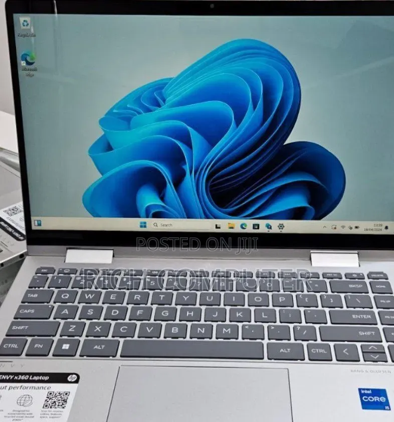 New Laptop HP Envy x360 8GB Intel Core i5 SSD 512GB
