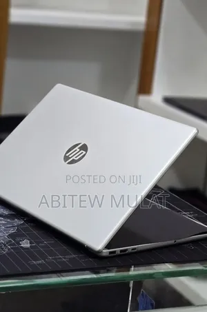 New Laptop HP Stream Notebook 8GB AMD Ryzen 5 SSD 512GB