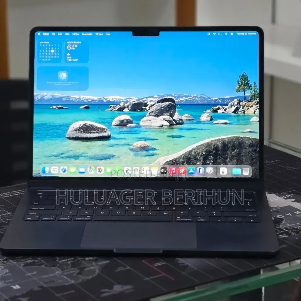 New Laptop Apple MacBook Air 2022 M2 8GB Apple M2 SSD 256GB
