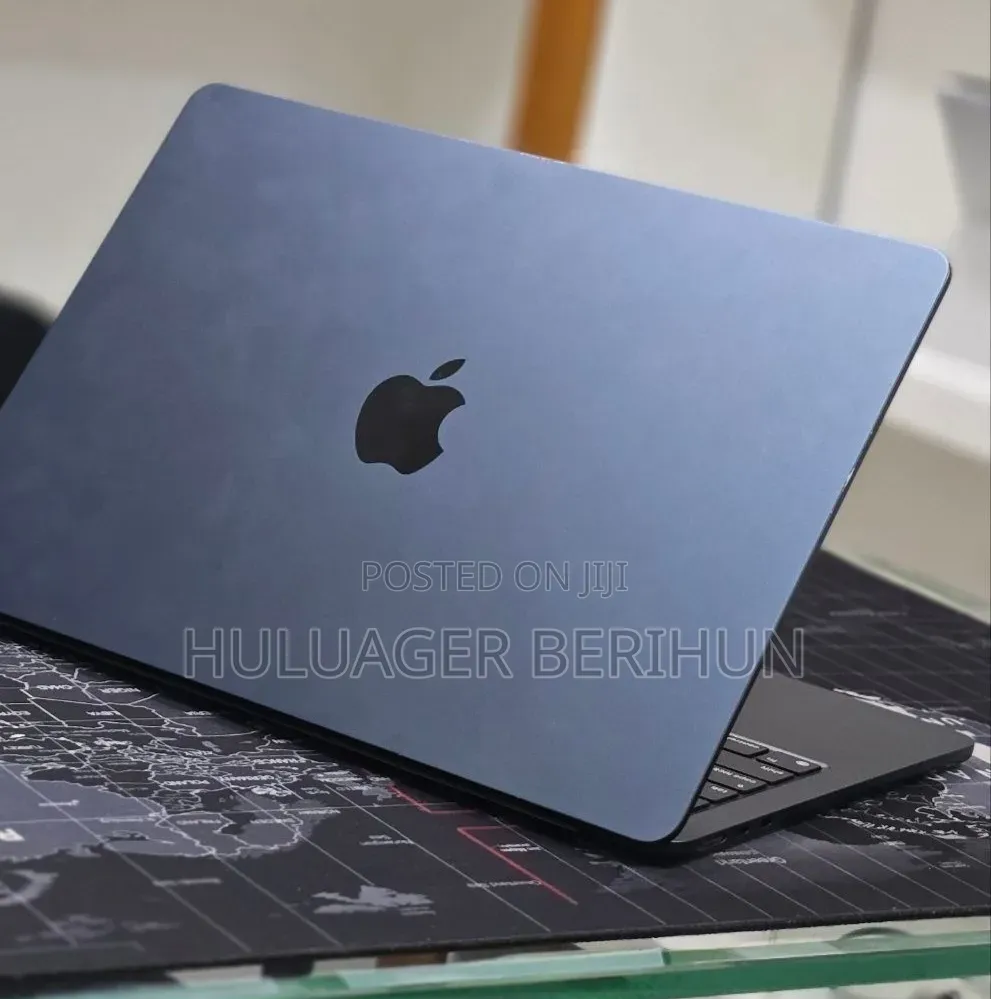 New Laptop Apple MacBook Air 2022 M2 8GB Apple M2 SSD 256GB