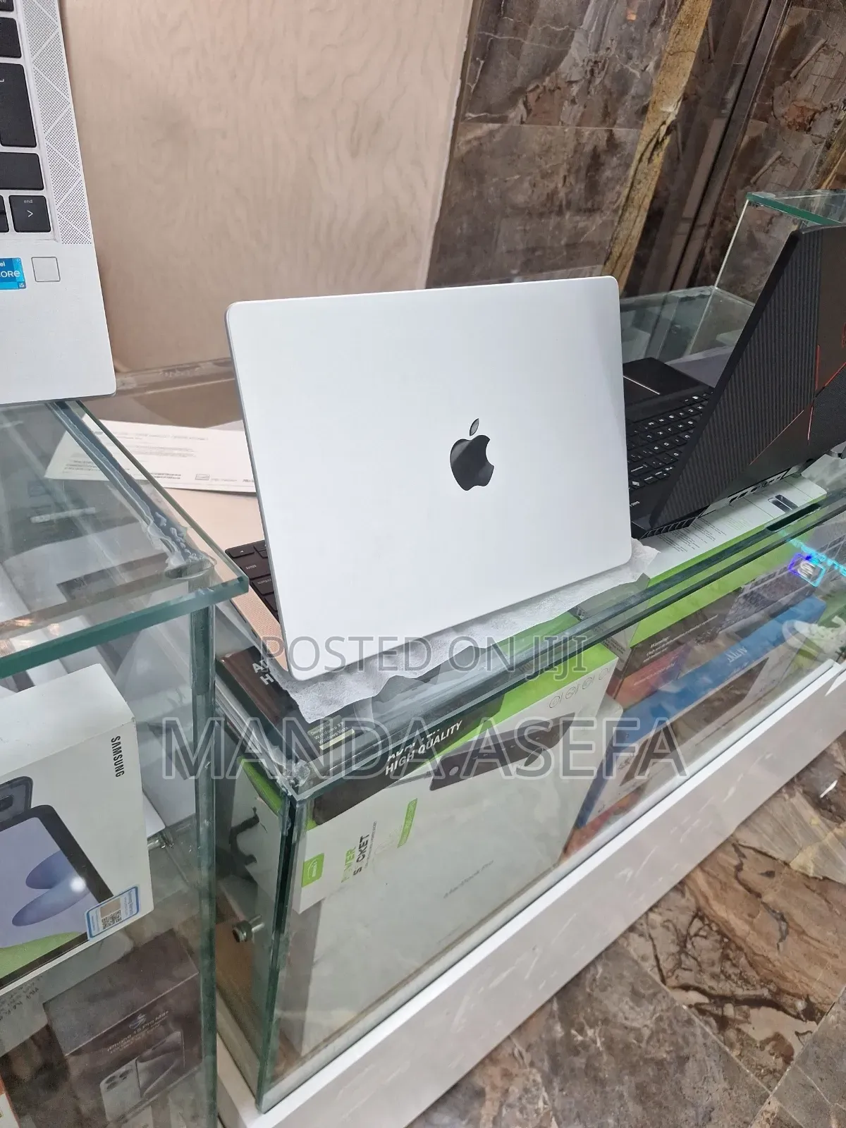 New Laptop Apple MacBook Pro 2024 M4 24GB Apple M4 Pro SSD 512GB