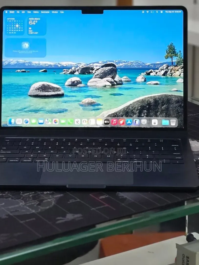 New Laptop Apple MacBook Air 2022 M2 8GB Apple M2 SSD 256GB