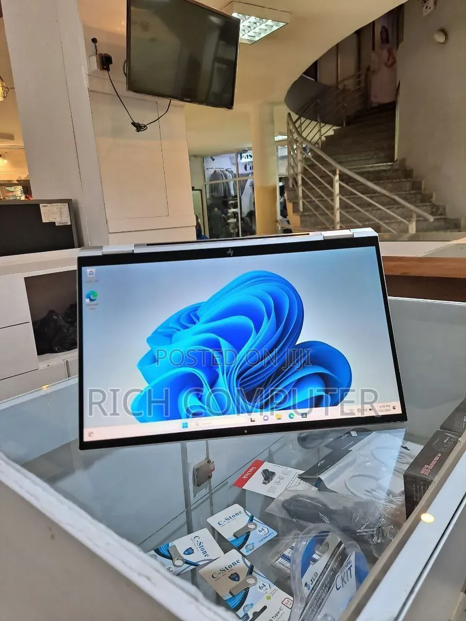 New Laptop HP EliteBook x360 1040 G7 16GB Intel Core i7 SSD 512GB