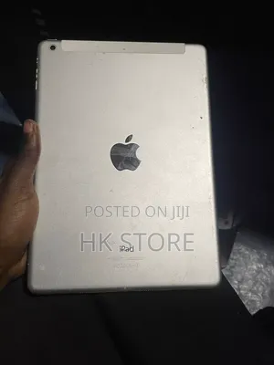 Apple iPad Pro 12.9  (2015) 16 GB White