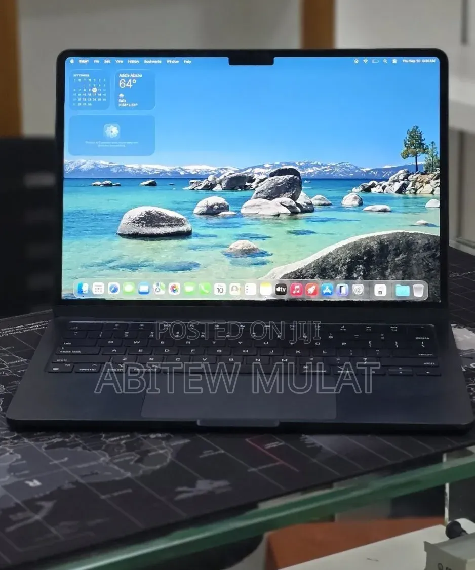 New Laptop Apple MacBook Air 2022 M2 8GB Apple M2 SSD 256GB