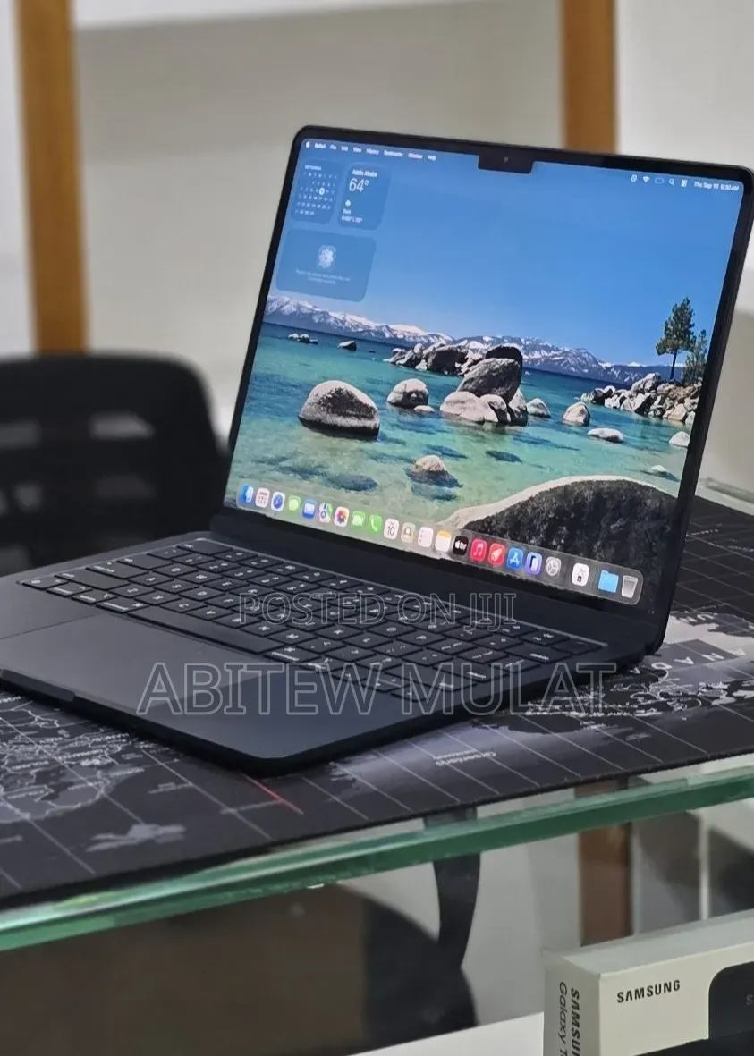 New Laptop Apple MacBook Air 2022 M2 8GB Apple M2 SSD 256GB