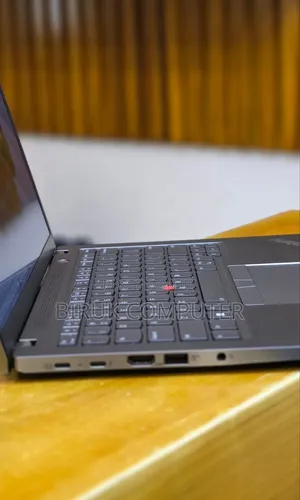 New Laptop Lenovo ThinkPad T14s Gen 2 32GB Intel Core i7 SSD 512GB