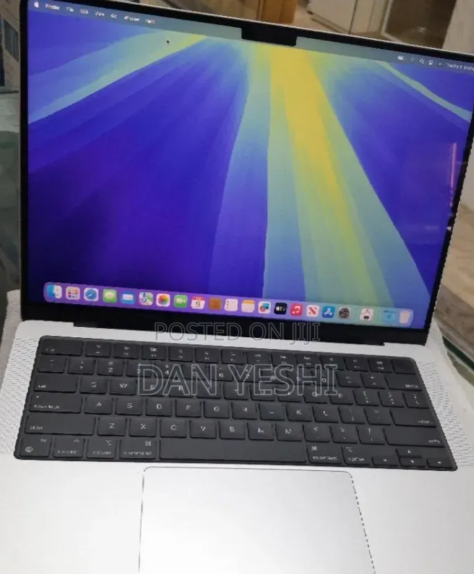 New Laptop Apple MacBook Pro 24GB Apple M4 Pro SSD 512GB