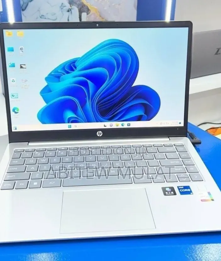 New Laptop HP Stream Notebook 16GB Intel Core i5 SSD 1T