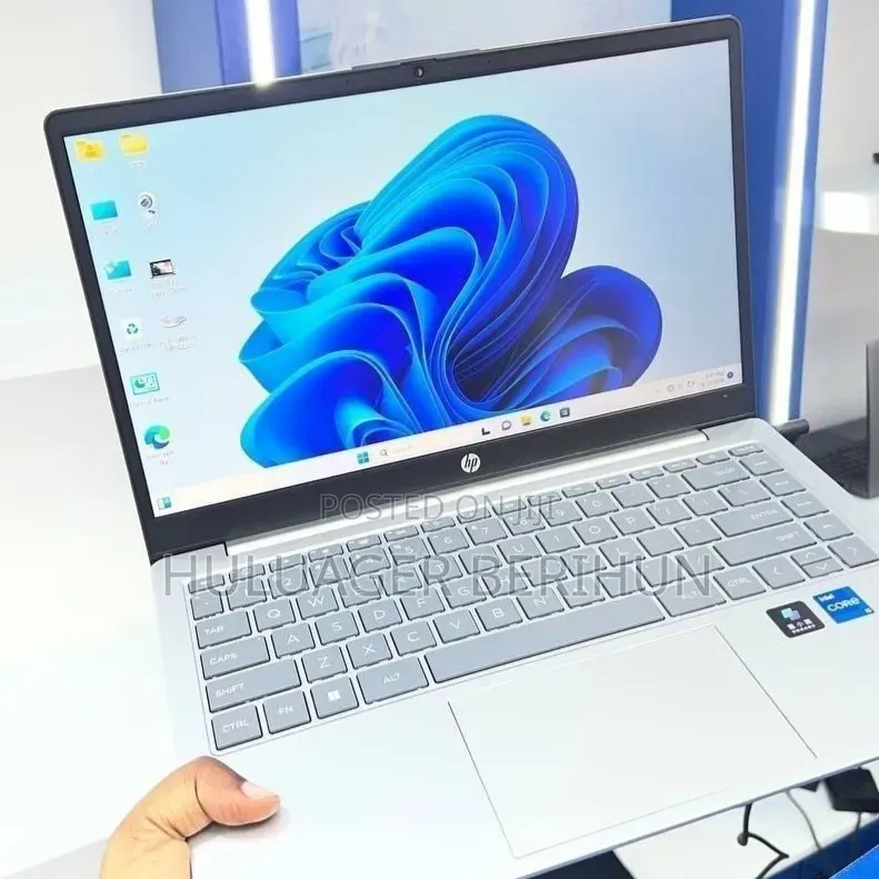New Laptop HP Stream Notebook 16GB Intel Core i5 SSD 1T