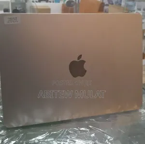 New Laptop Apple MacBook Air 2022 M2 16GB Apple M2 SSD 1T