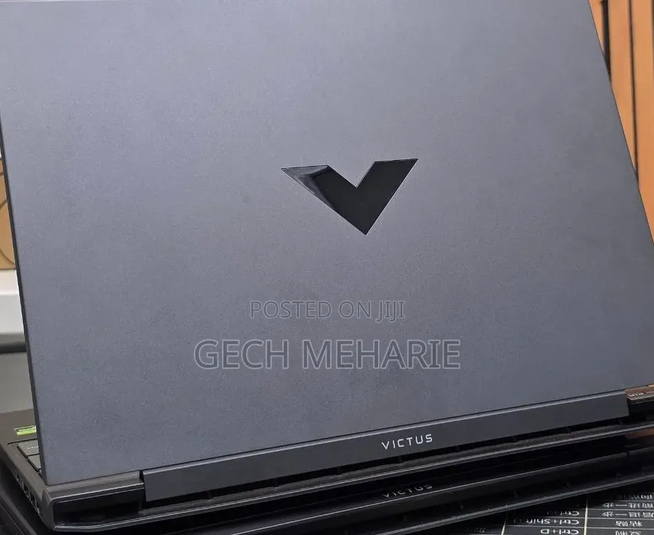 New Laptop HP Victus 16 16GB AMD Ryzen 7 SSD 512GB