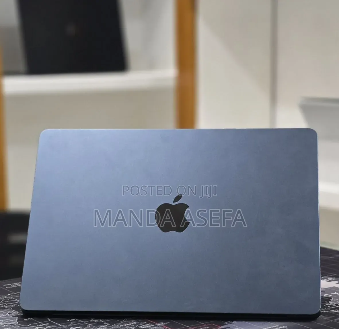 New Laptop Apple MacBook Air 2023 M2 8GB Apple M2 SSD 256GB