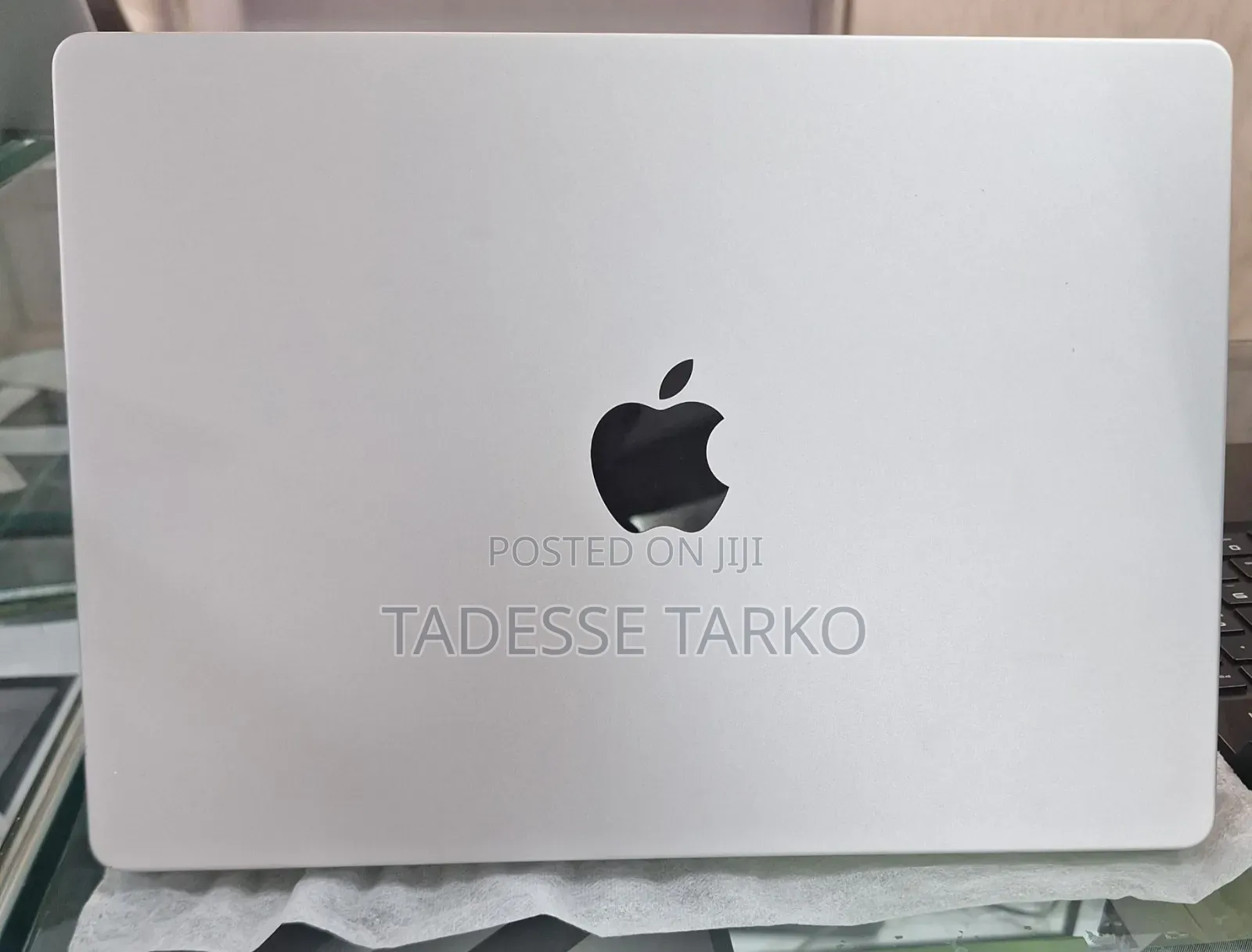New Laptop Apple MacBook Pro 2024 M4 24GB Apple M4 Pro SSD 512GB