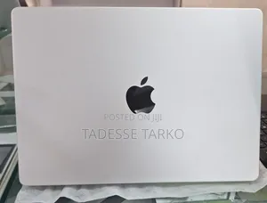 New Laptop Apple MacBook Pro 2024 M4 24GB Apple M4 Pro SSD 512GB