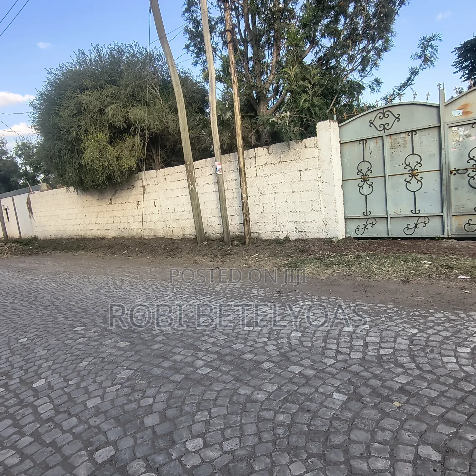 6bdrm House in Service, East Shewa for sale