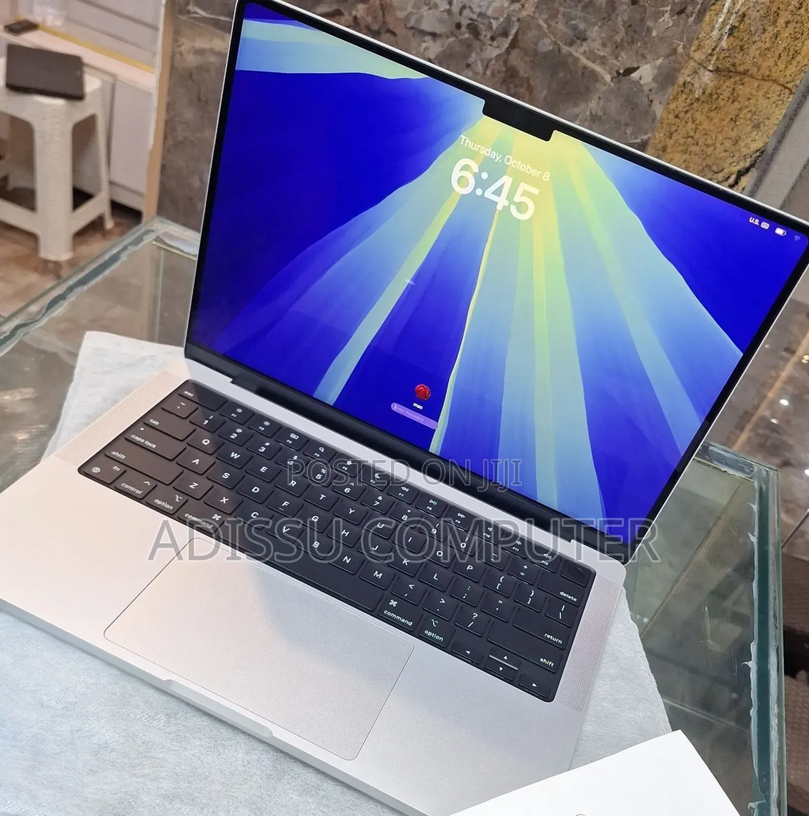 New Laptop Apple MacBook Pro 2024 M4 24GB Apple M4 Pro SSD 512GB