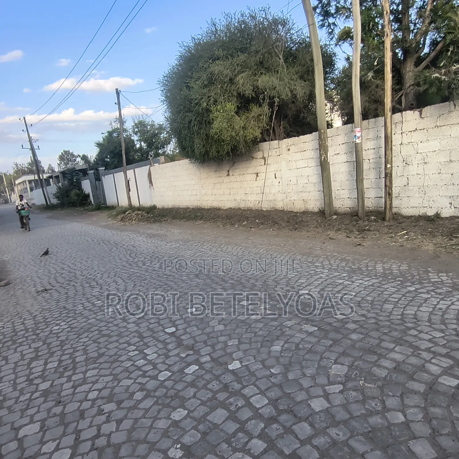 6bdrm House in Service, East Shewa for sale