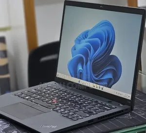 New Laptop Lenovo ThinkPad T14s G4 16GB Intel Core i7 SSD 512GB